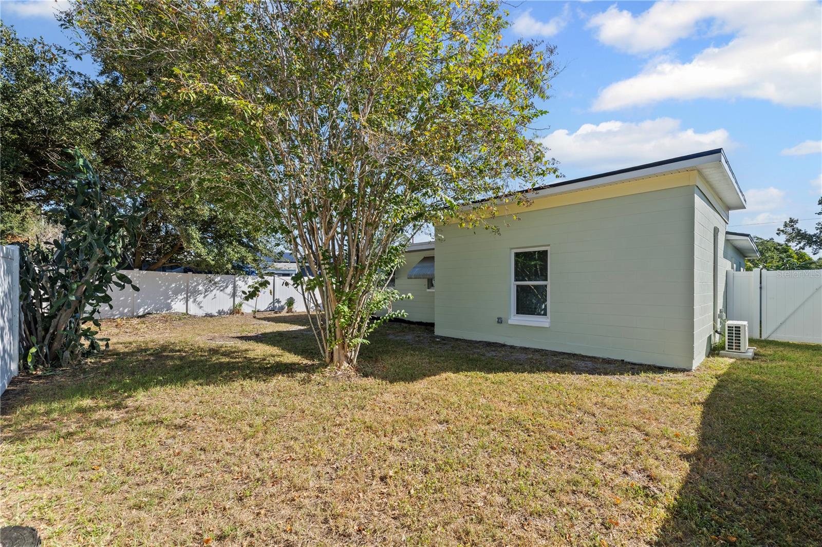 Image 20 of 37 For 5046 99th Way N