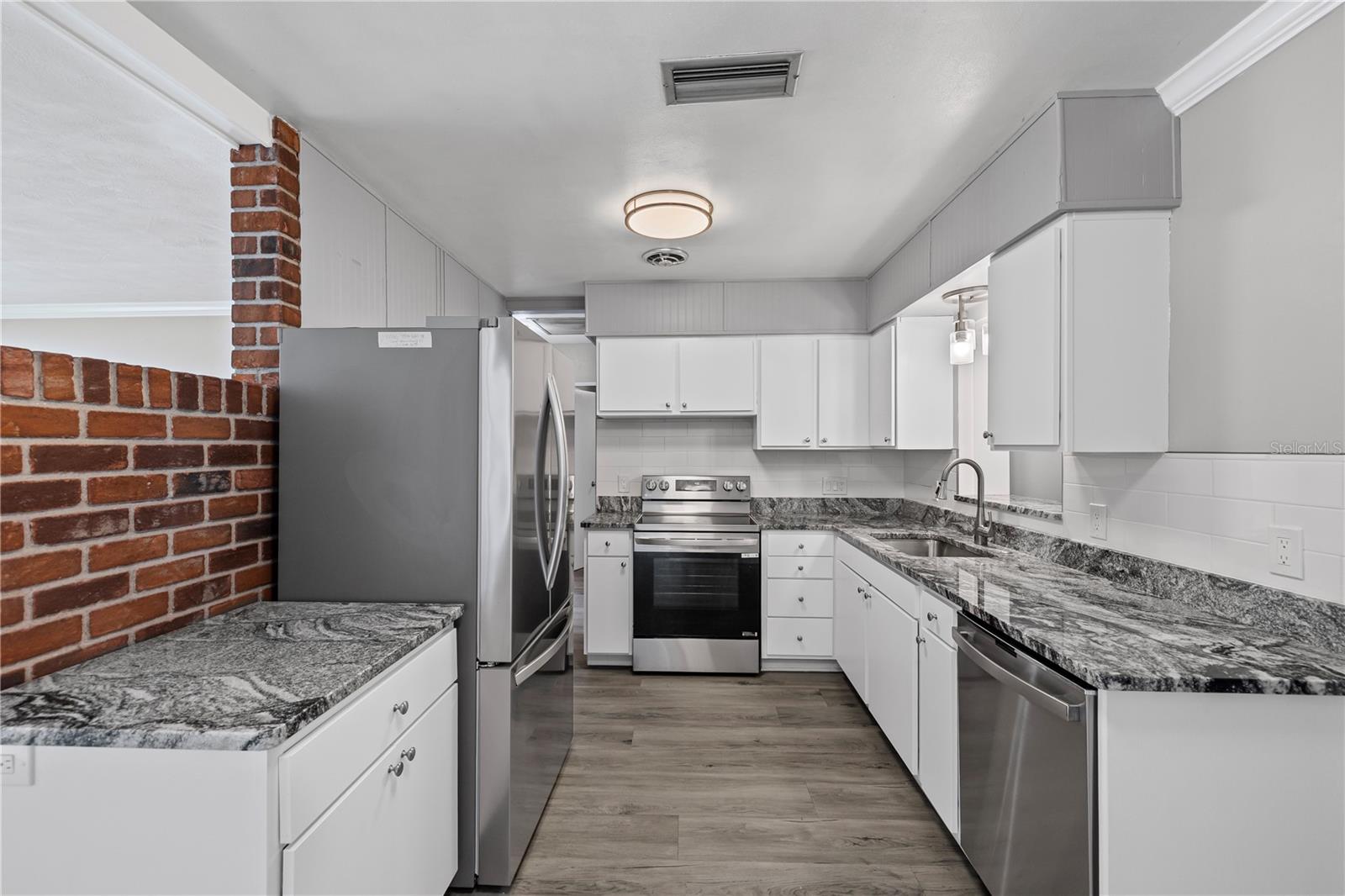Image 4 of 37 For 5046 99th Way N
