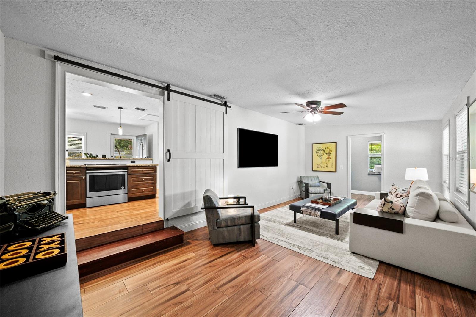 Image 13 of 36 For 2519 Emma Circle