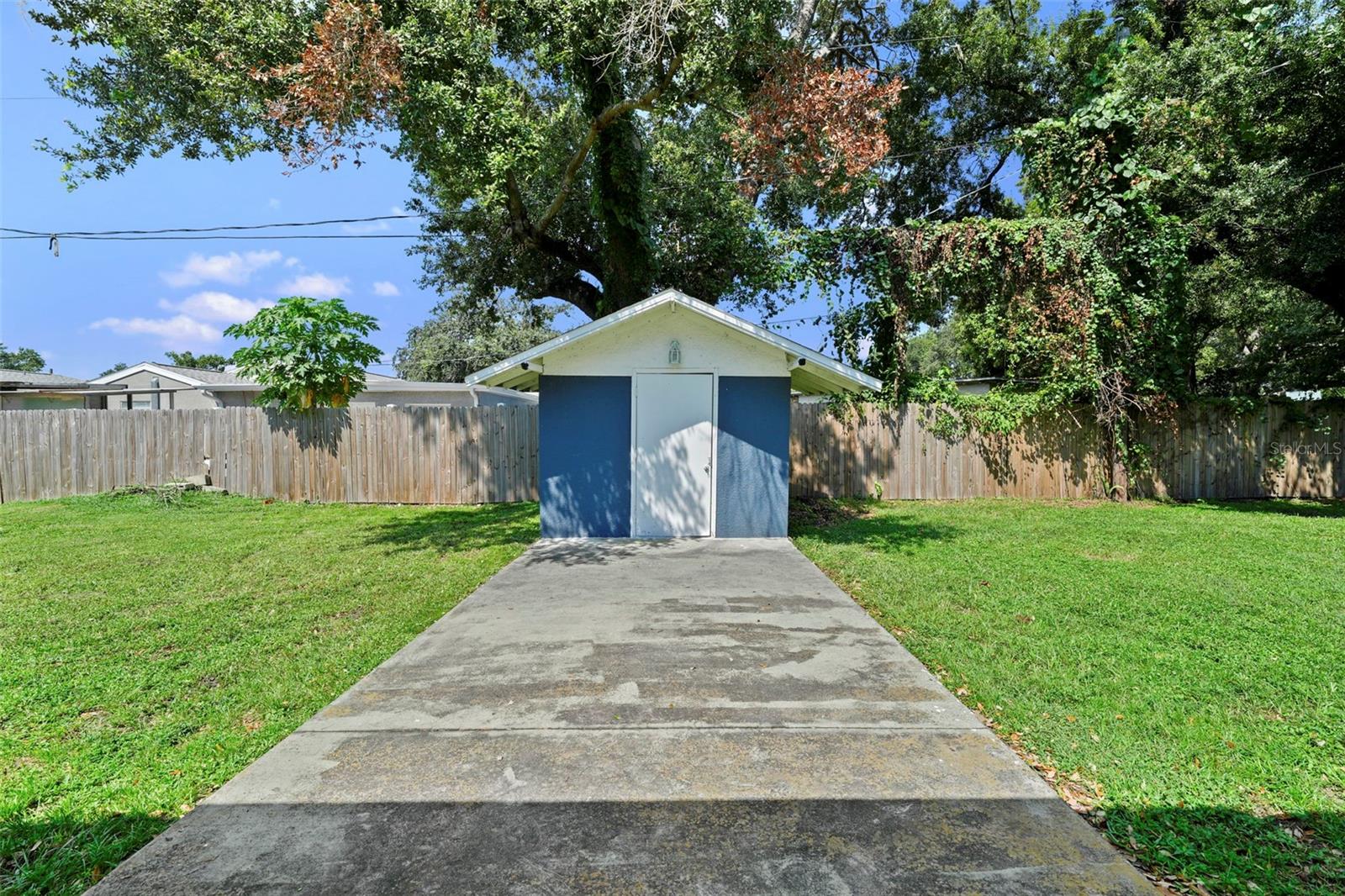 Image 30 of 36 For 2519 Emma Circle