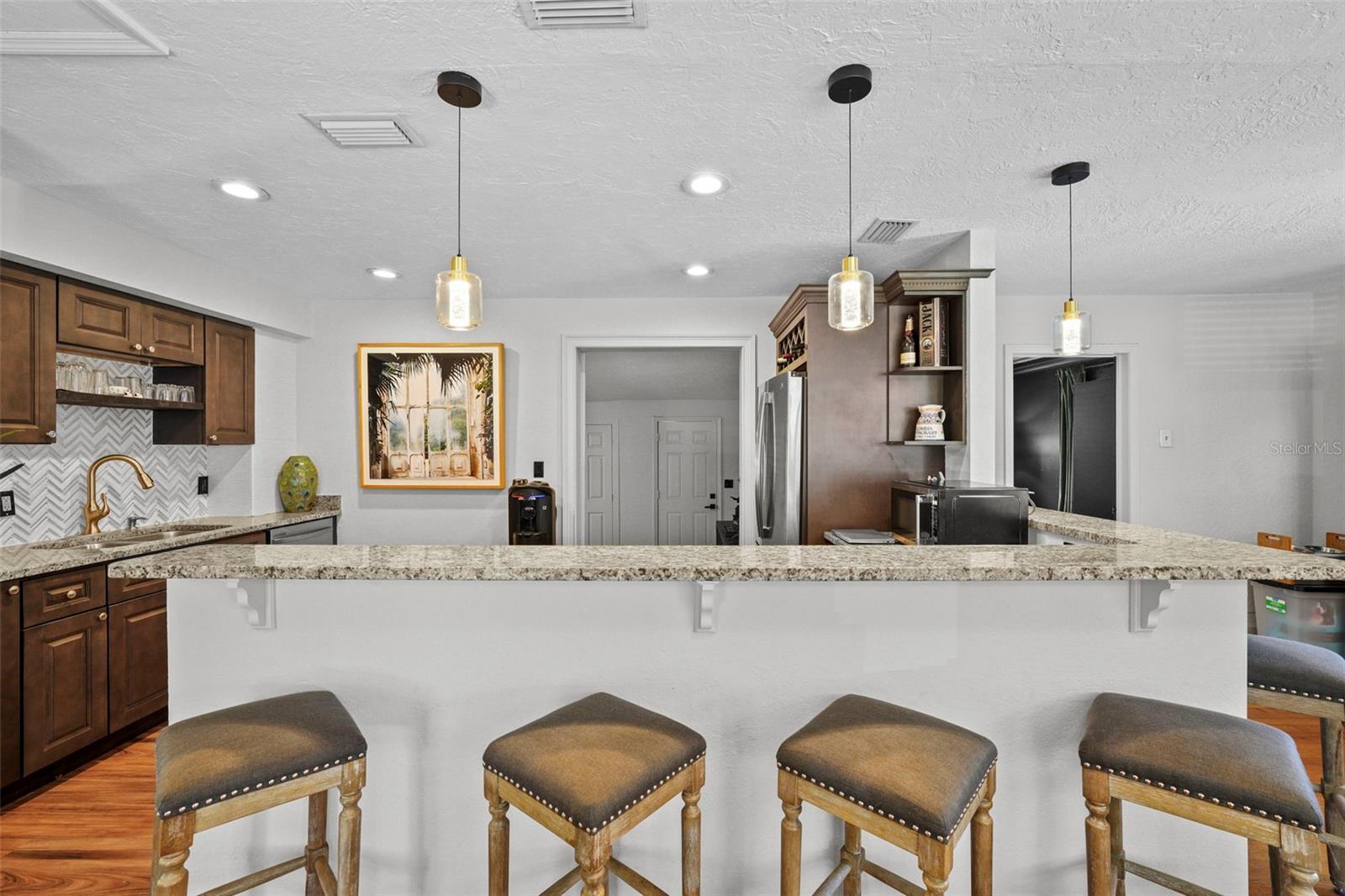 Image 4 of 36 For 2519 Emma Circle