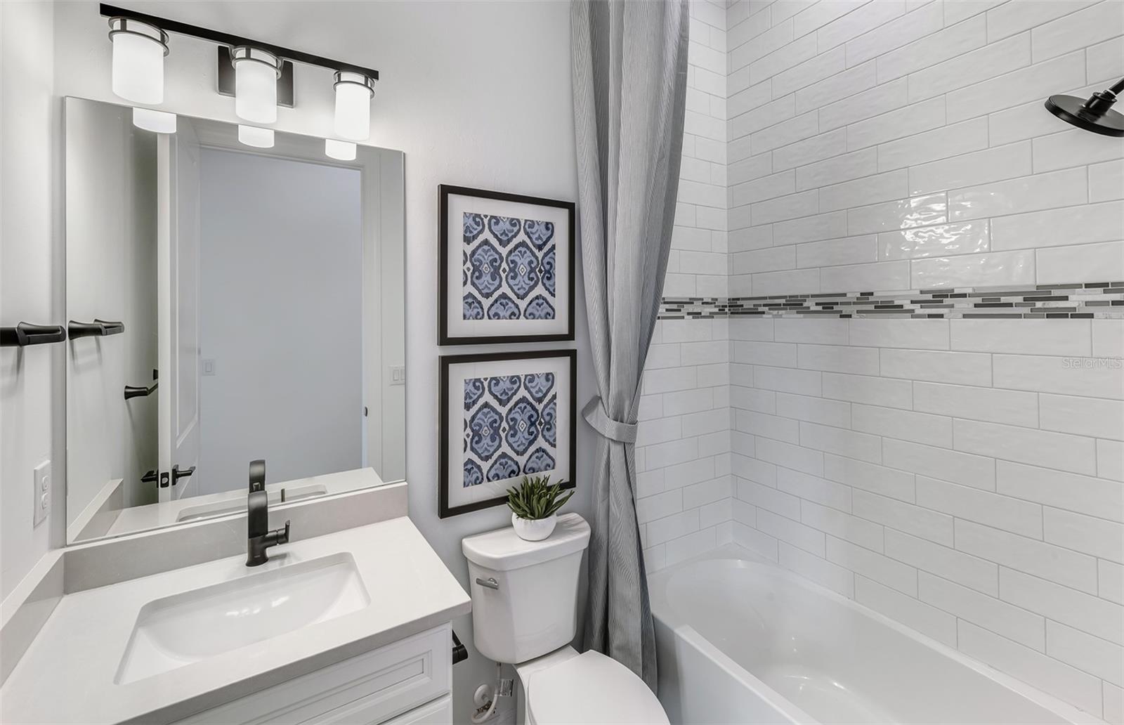 Image 17 of 28 For 26624 Bering Drive