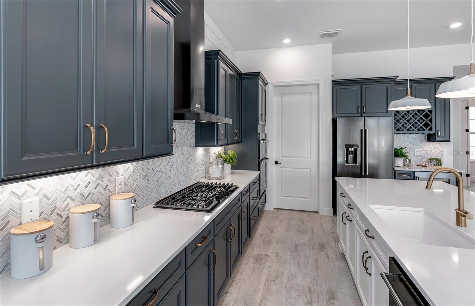 Image 4 of 28 For 26624 Bering Drive