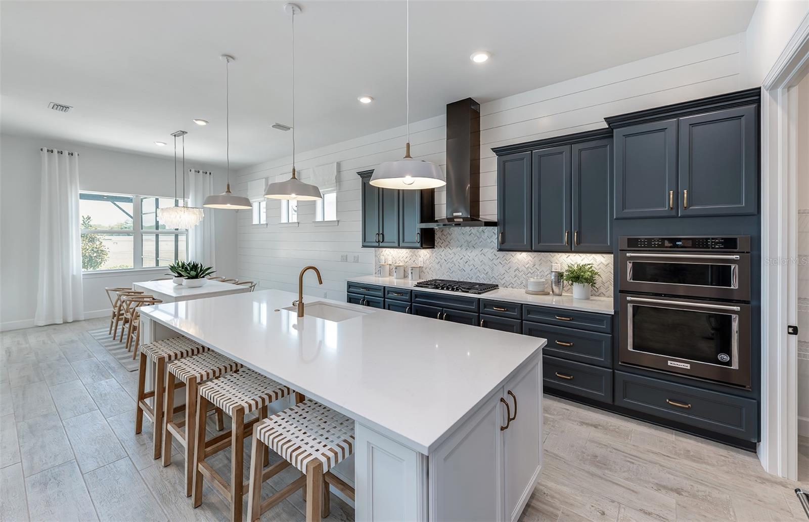 Image 5 of 28 For 26624 Bering Drive