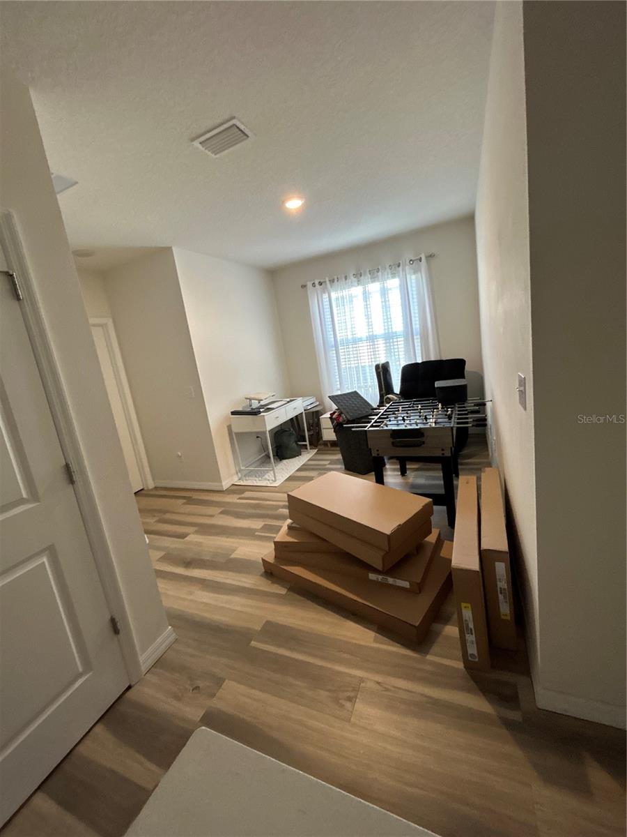 Image 11 of 16 For 714 Barclay Wood Drive