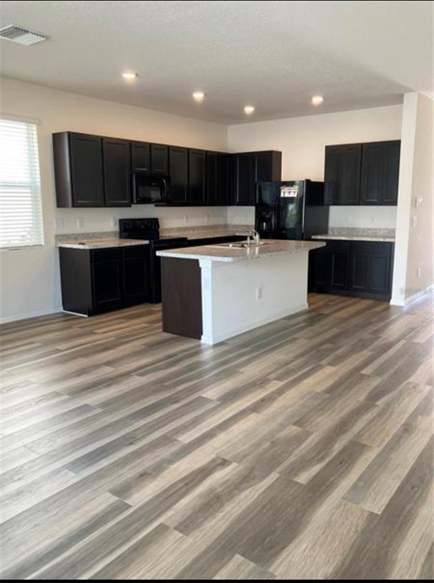 Image 5 of 16 For 714 Barclay Wood Drive