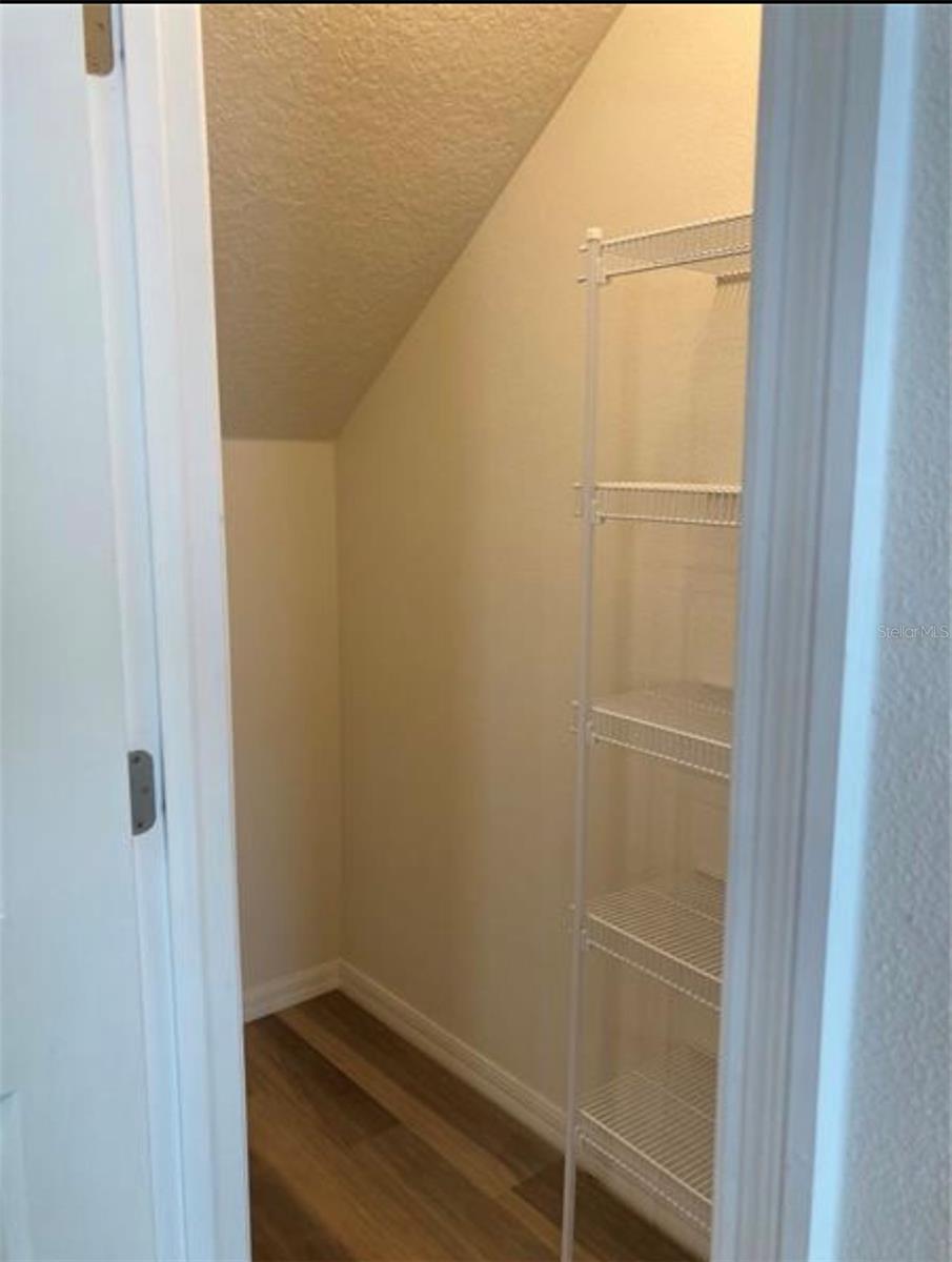 Image 9 of 16 For 714 Barclay Wood Drive