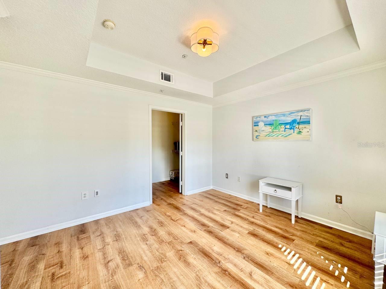 Image 15 of 33 For 800 Dakota Avenue 218