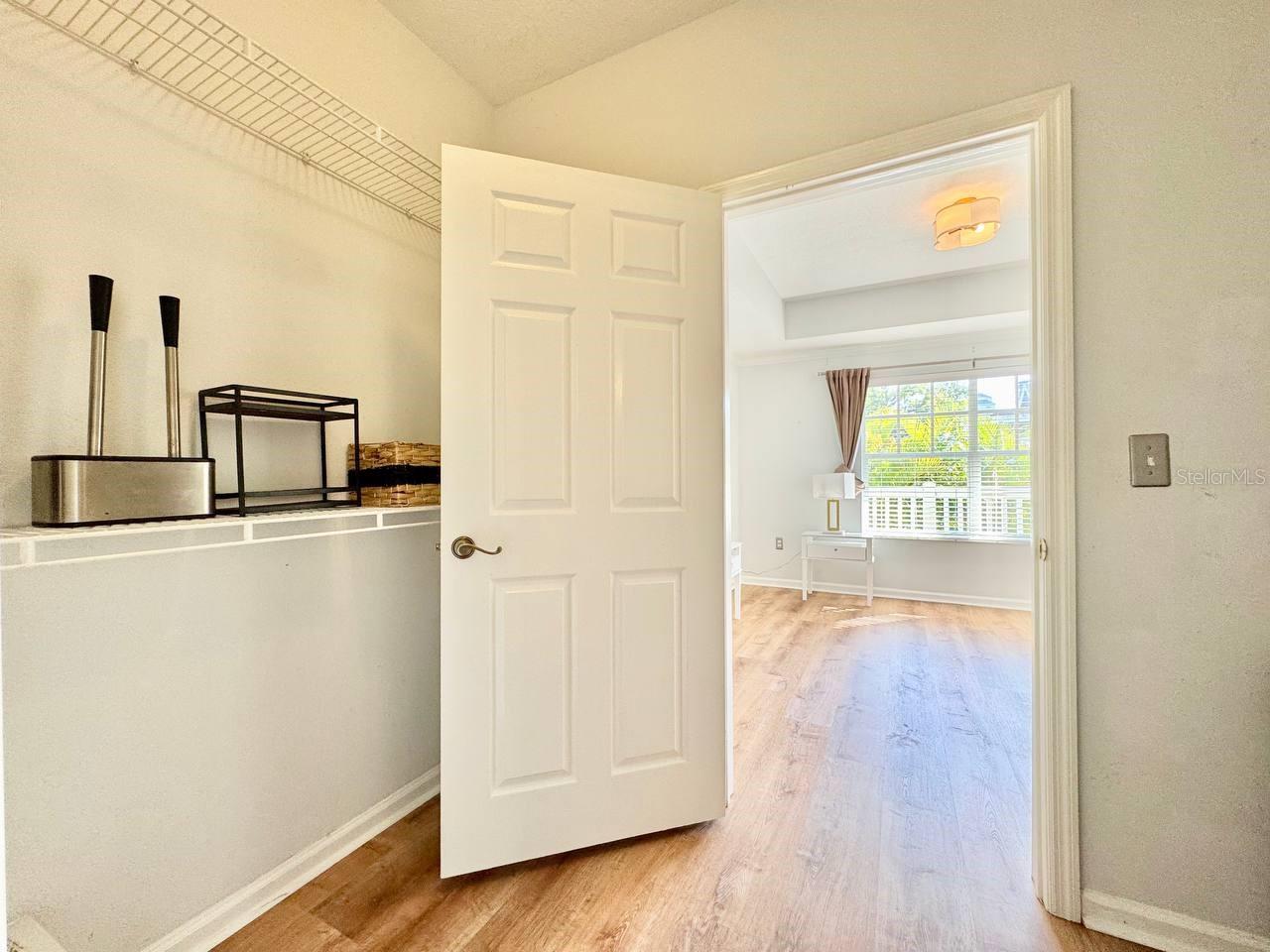 Image 17 of 33 For 800 Dakota Avenue 218