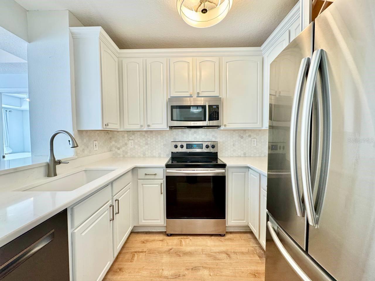 Image 5 of 33 For 800 Dakota Avenue 218