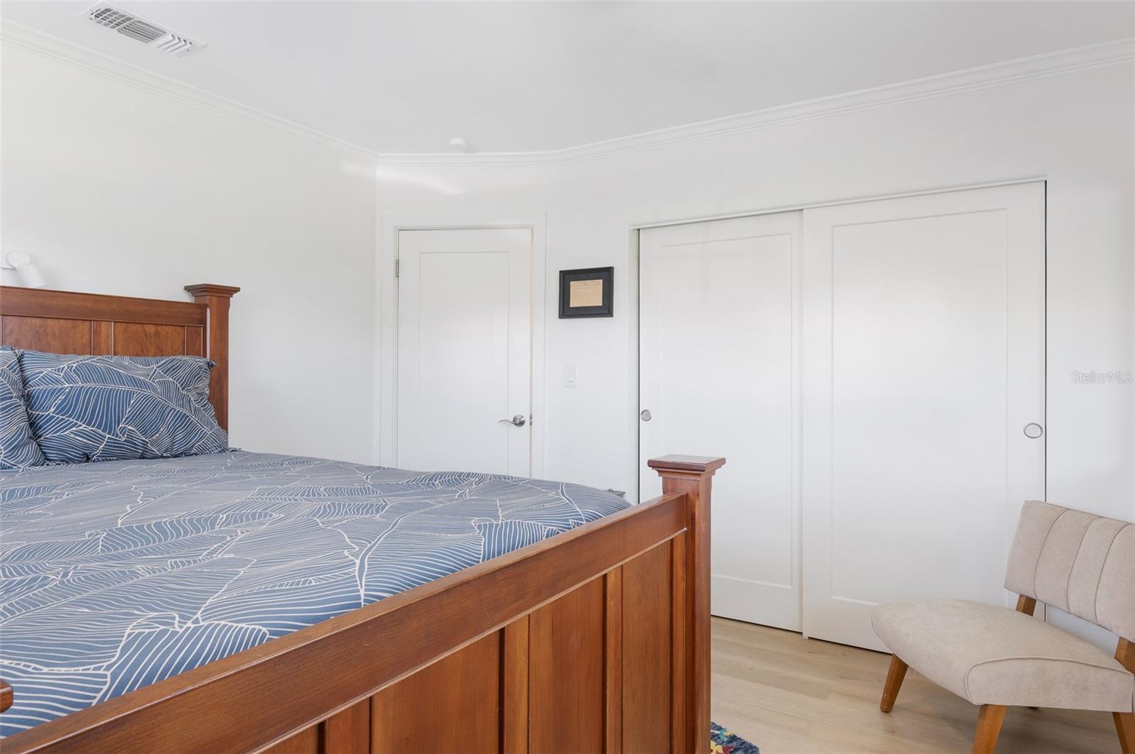 Image 16 of 33 For 715 44th Avenue Ne