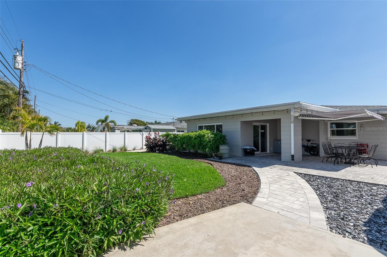 Image 28 of 33 For 715 44th Avenue Ne