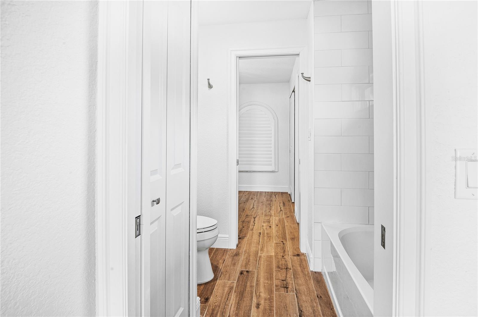 Listing photo id 10 for 1491 Sea Gull Drive S