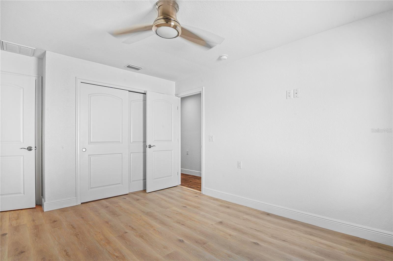 Listing photo id 16 for 1491 Sea Gull Drive S