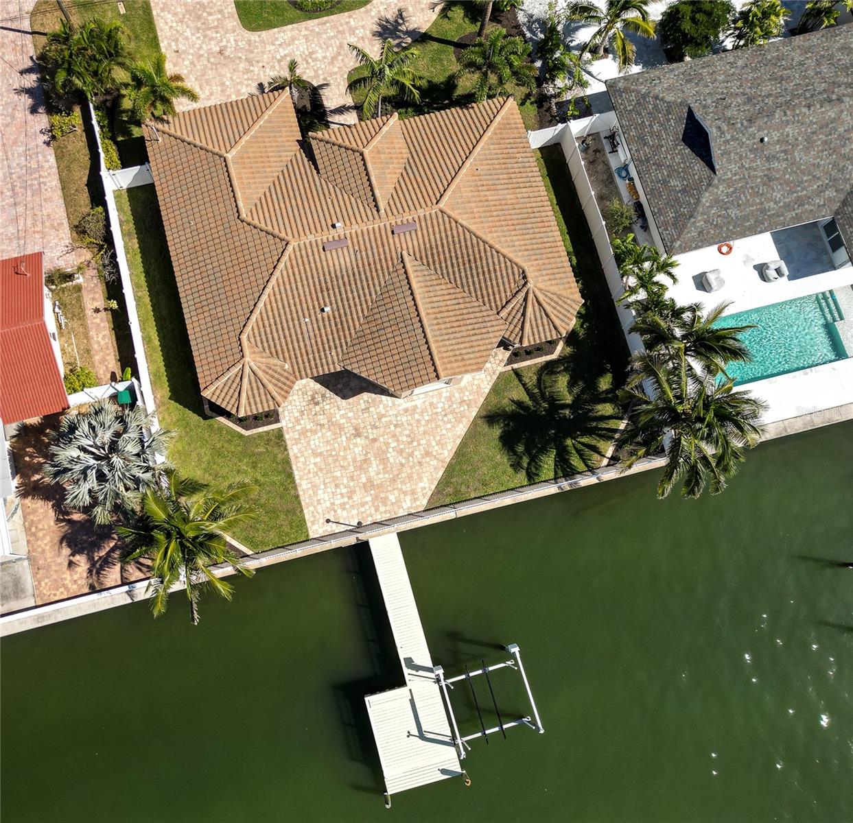 Listing photo id 23 for 1491 Sea Gull Drive S