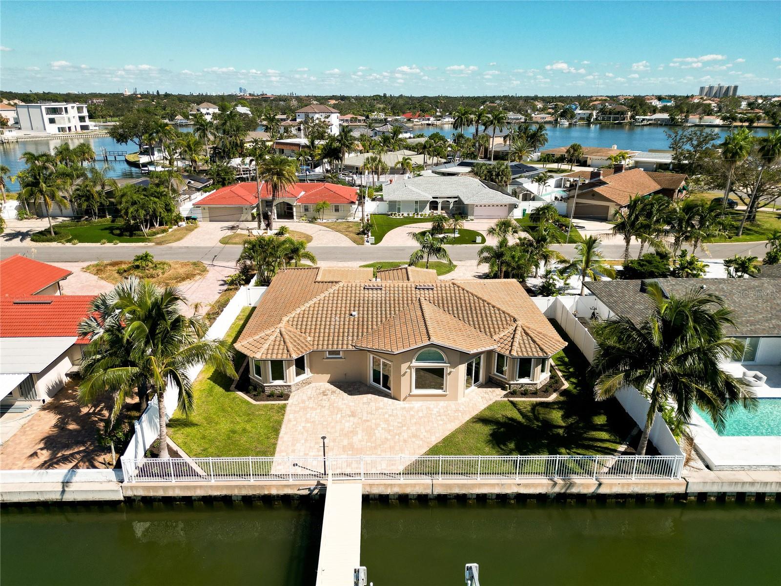 Listing photo id 24 for 1491 Sea Gull Drive S