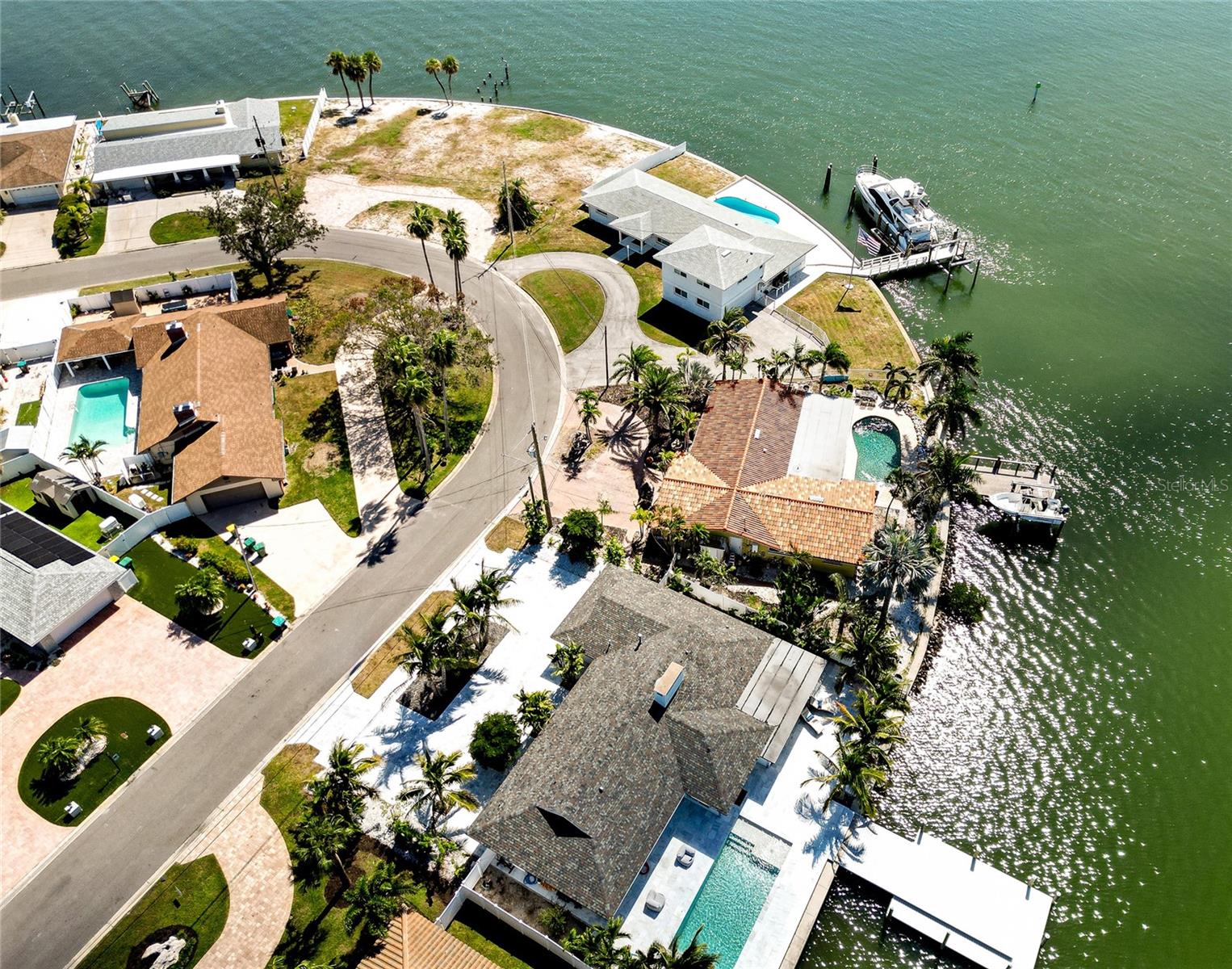 Listing photo id 25 for 1491 Sea Gull Drive S