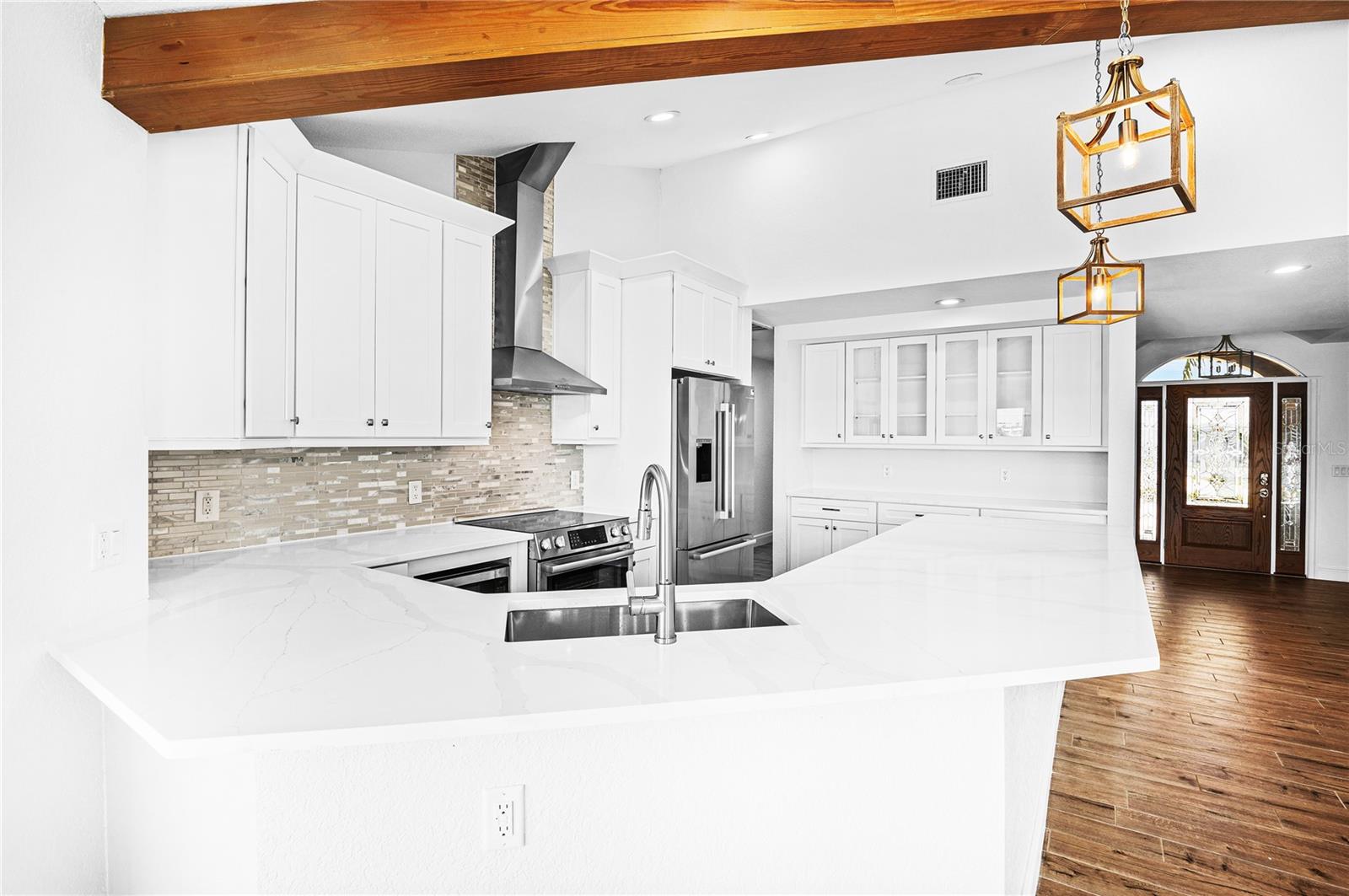 Listing photo id 3 for 1491 Sea Gull Drive S