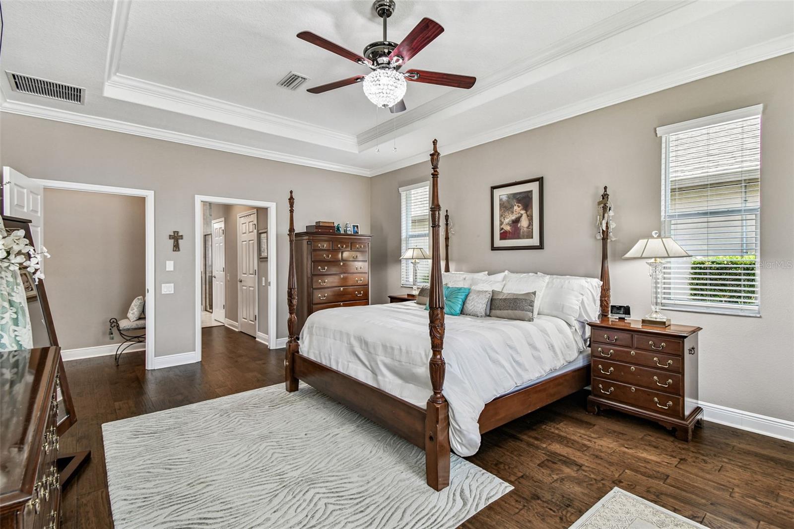 Listing photo id 20 for 2251 Highwood Court