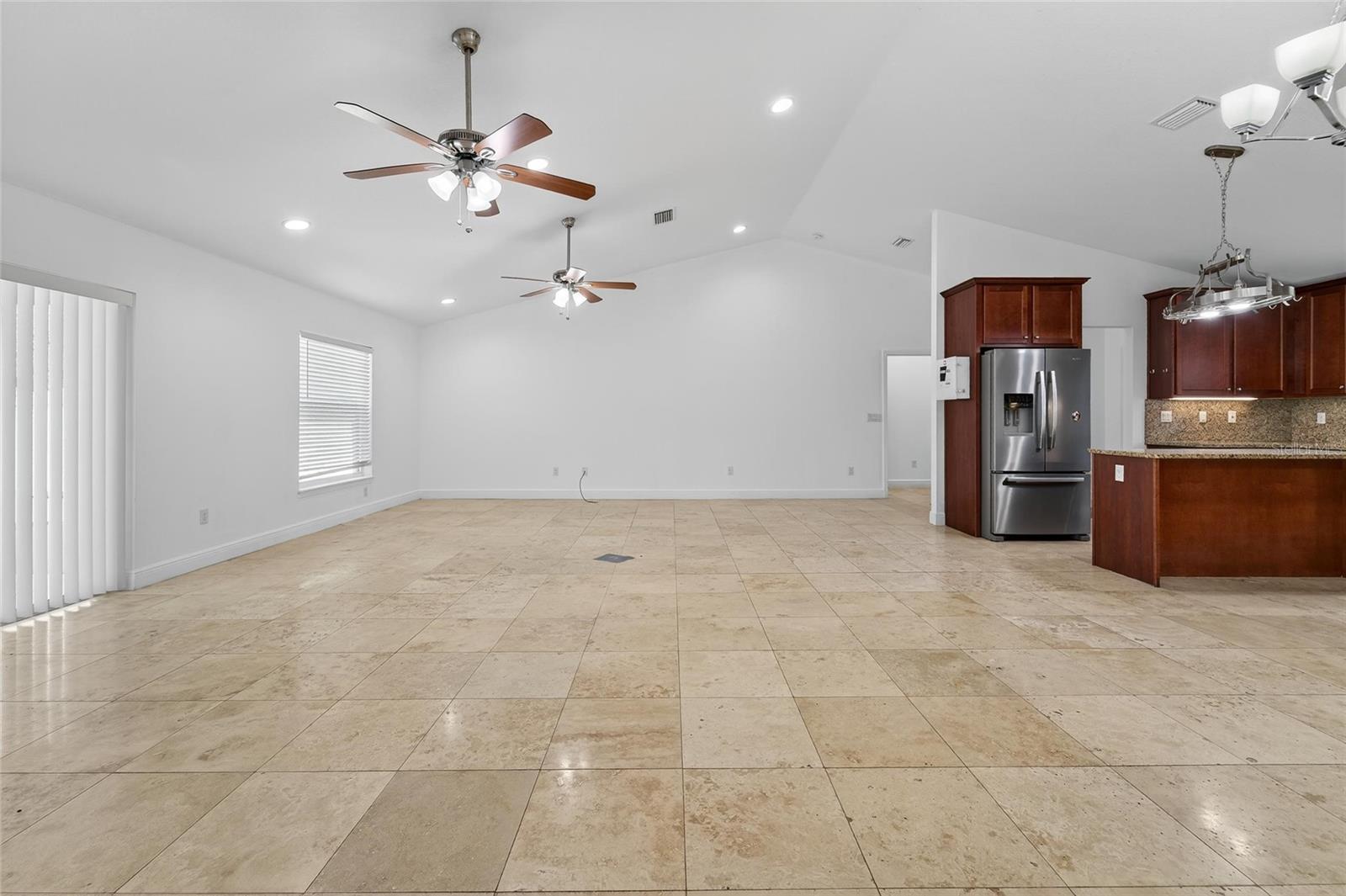 Image 22 of 74 For 16370 84th Terrace