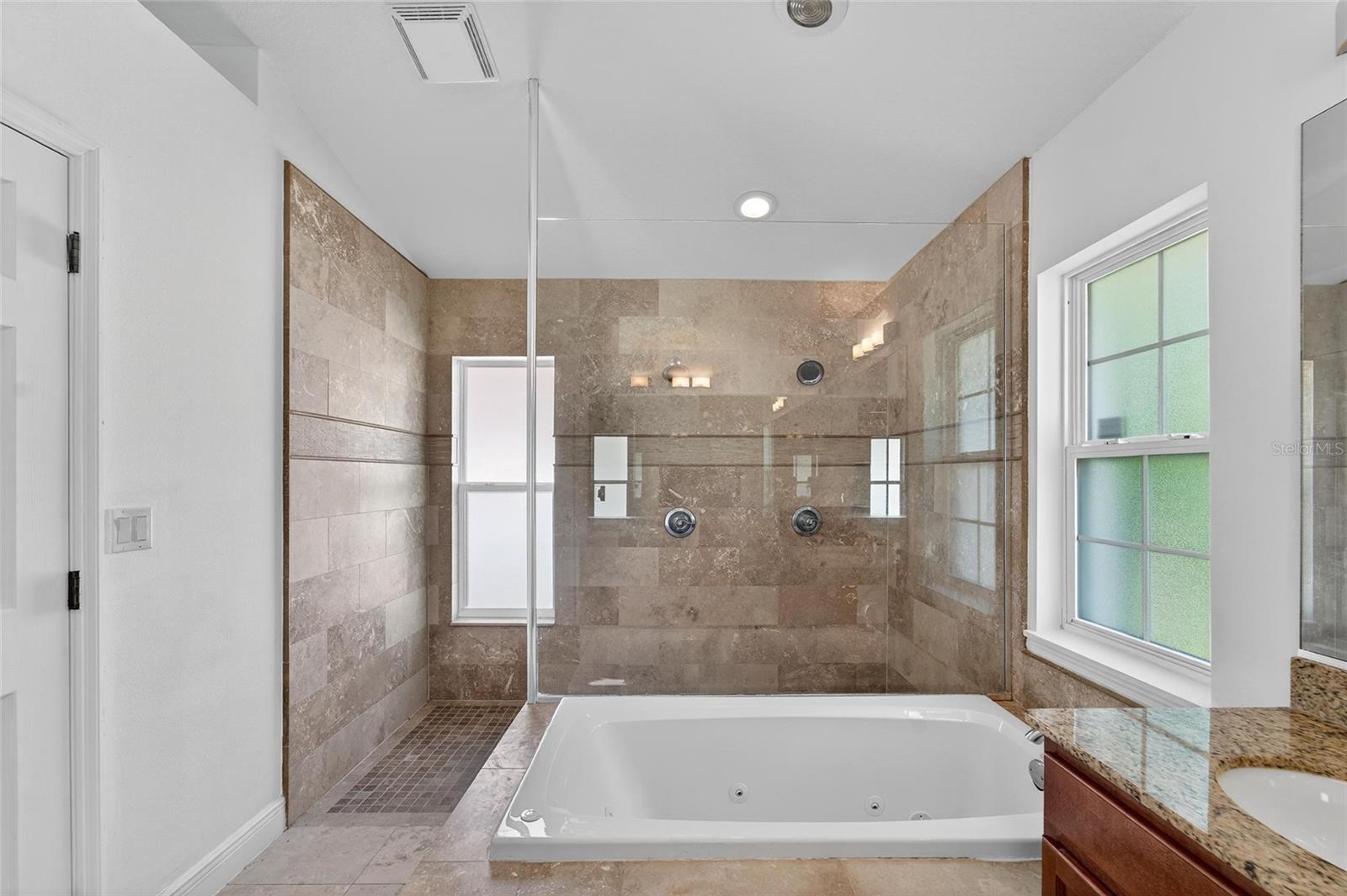 Image 39 of 74 For 16370 84th Terrace