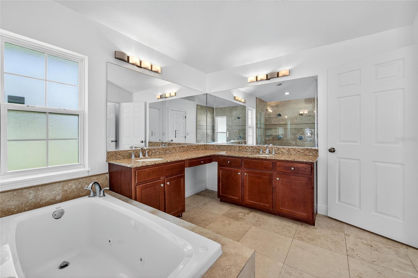 Image 41 of 74 For 16370 84th Terrace