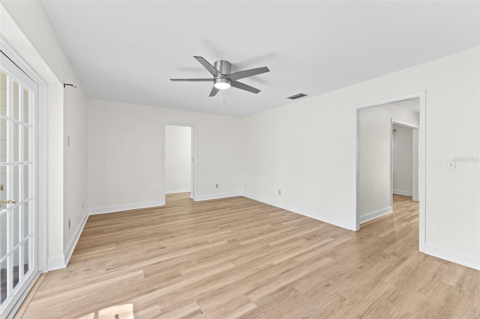 Image 11 of 40 For 1908 Village Avenue