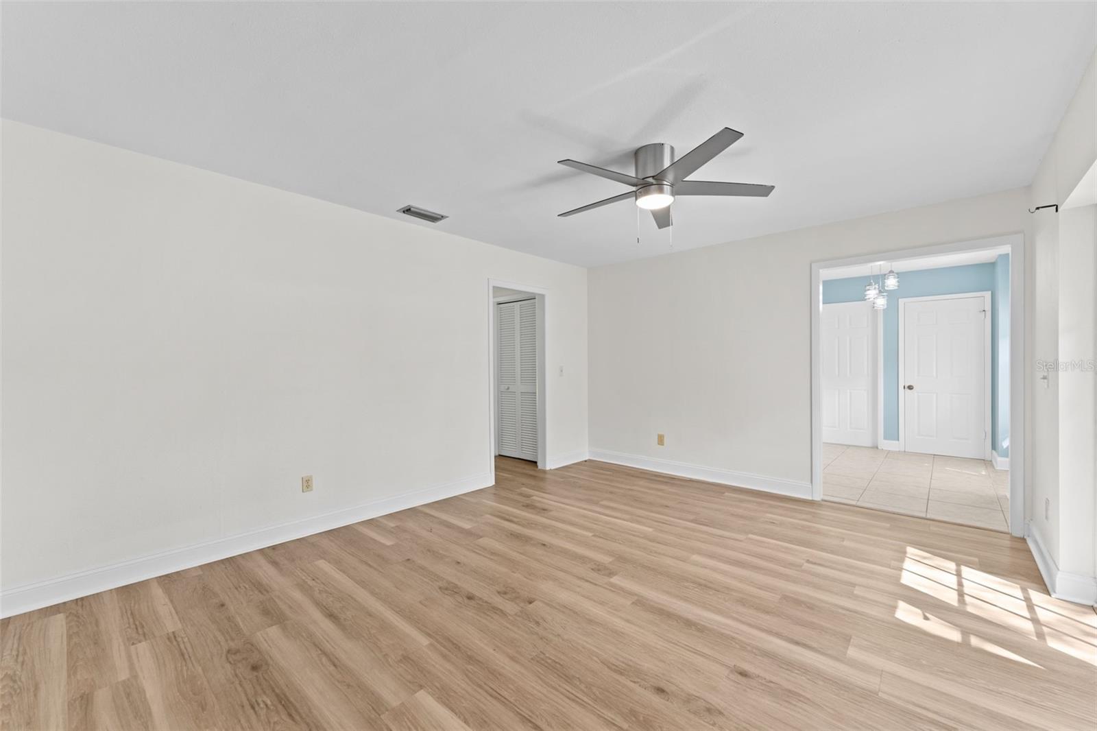 Image 13 of 40 For 1908 Village Avenue