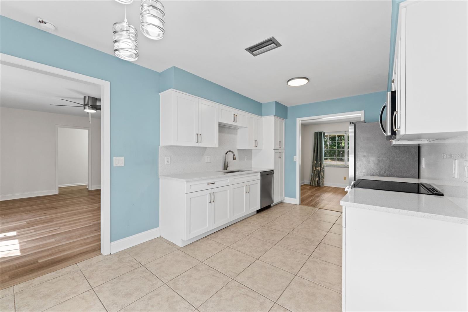 Image 15 of 40 For 1908 Village Avenue