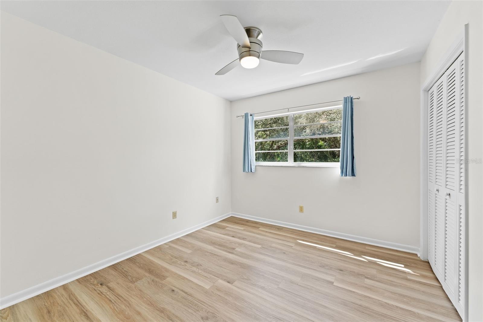 Image 19 of 40 For 1908 Village Avenue