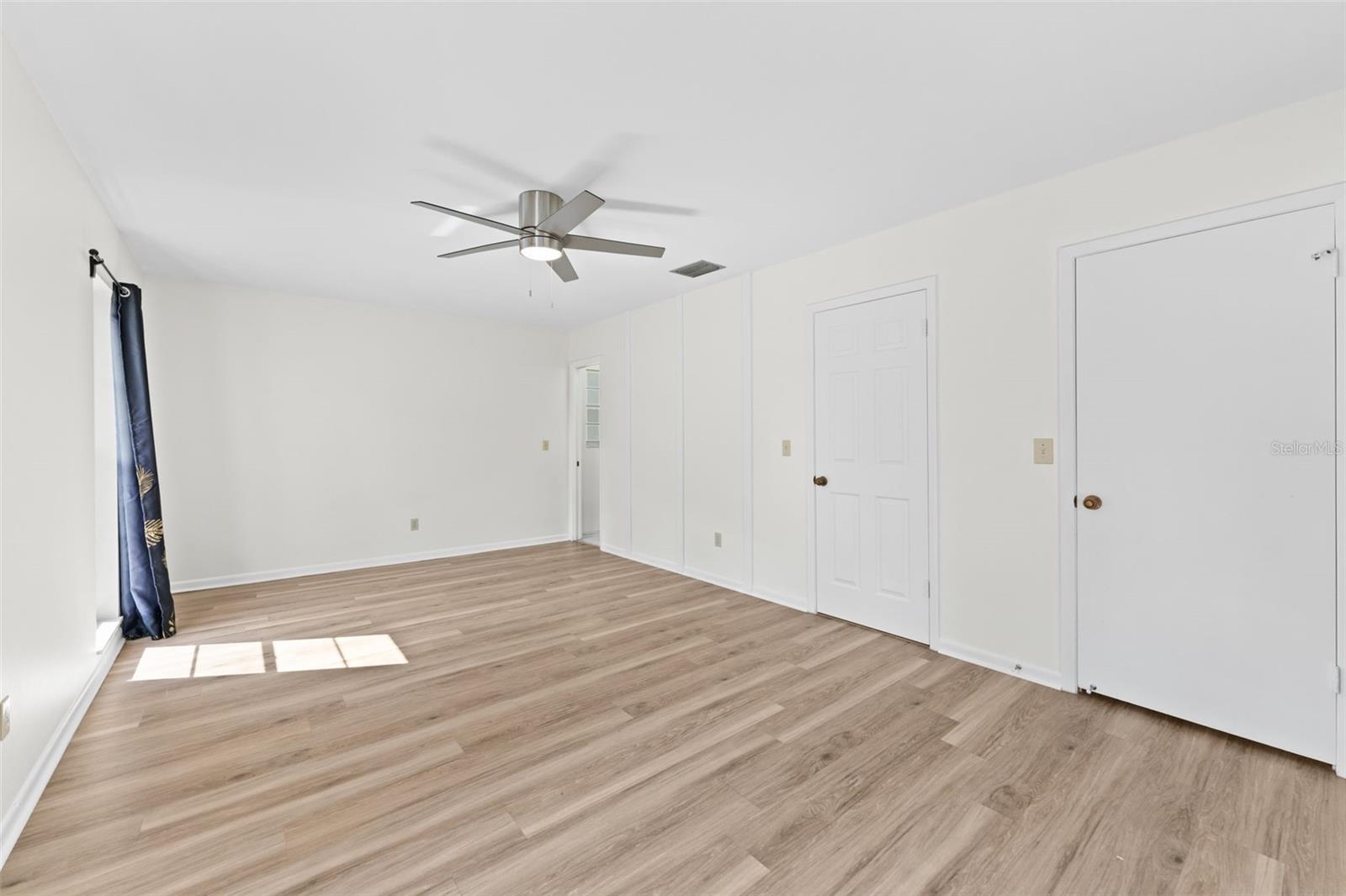 Image 23 of 40 For 1908 Village Avenue