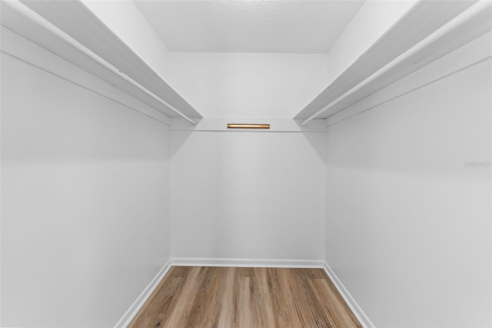 Image 26 of 40 For 1908 Village Avenue