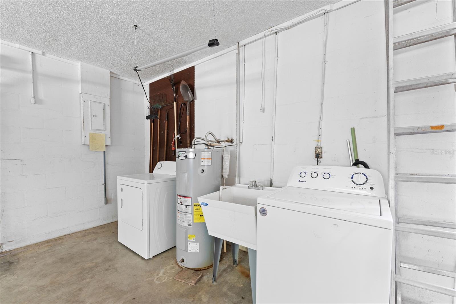 Image 27 of 40 For 1908 Village Avenue