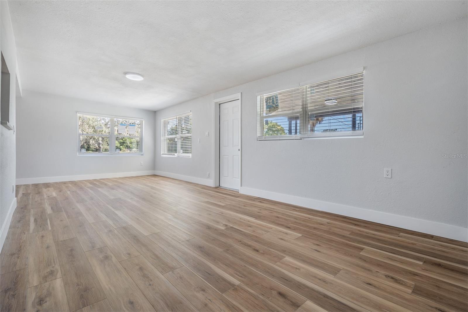 Image 13 of 28 For 1819 Grand Boulevard