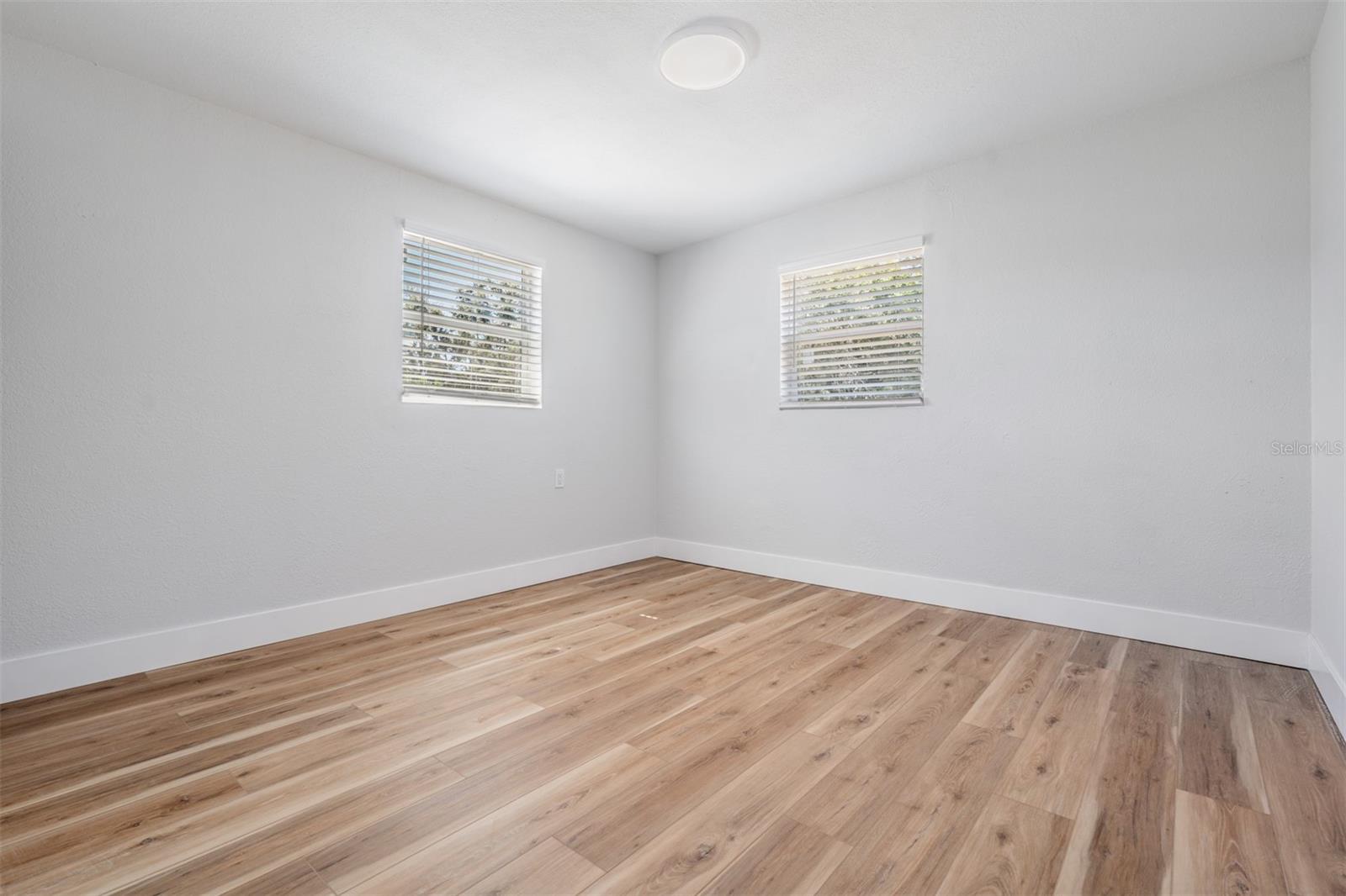 Image 14 of 28 For 1819 Grand Boulevard