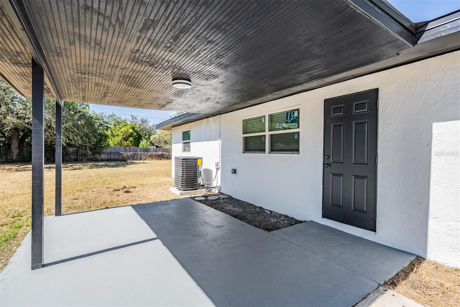 Image 20 of 28 For 1819 Grand Boulevard