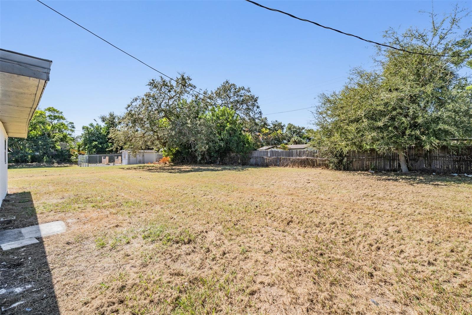 Image 23 of 28 For 1819 Grand Boulevard