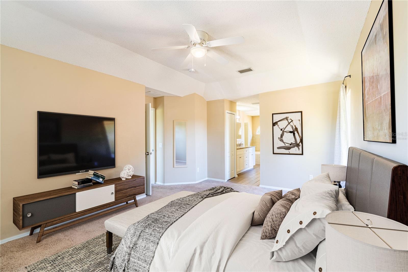 Image 36 of 58 For 504 Valencia Park Drive