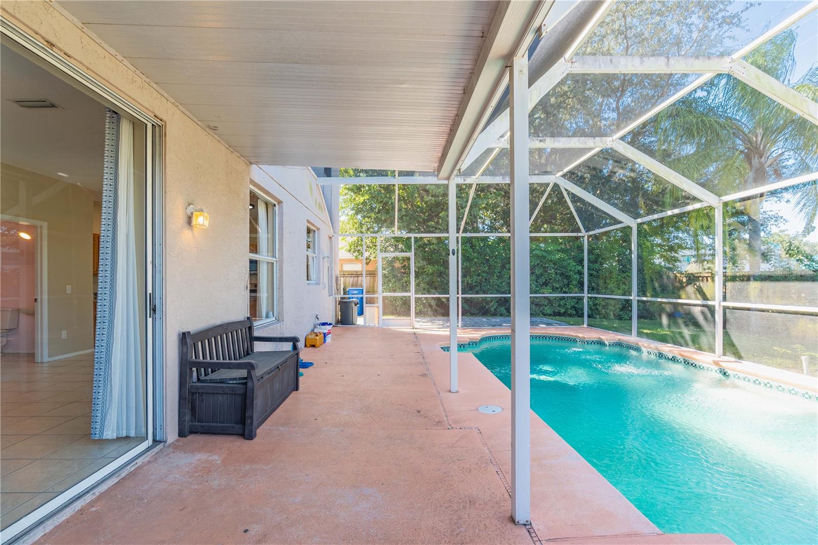 Image 6 of 58 For 504 Valencia Park Drive