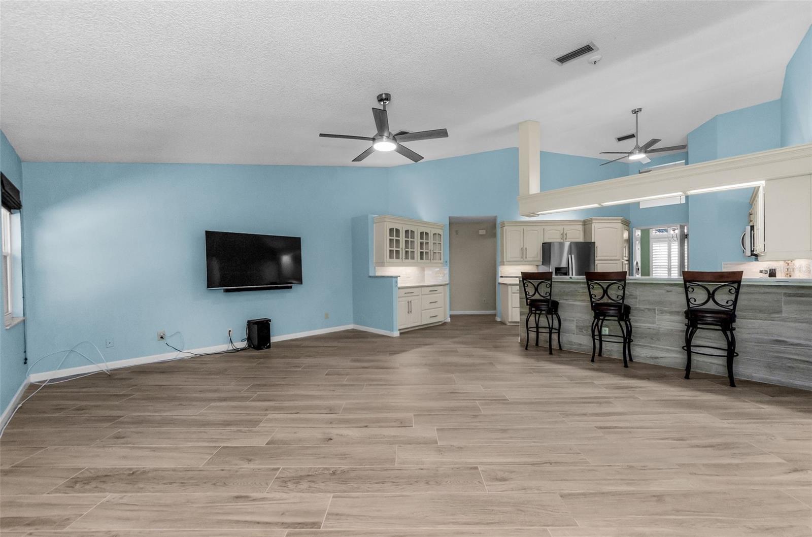 Image 10 of 82 For 3569 Ermine Path