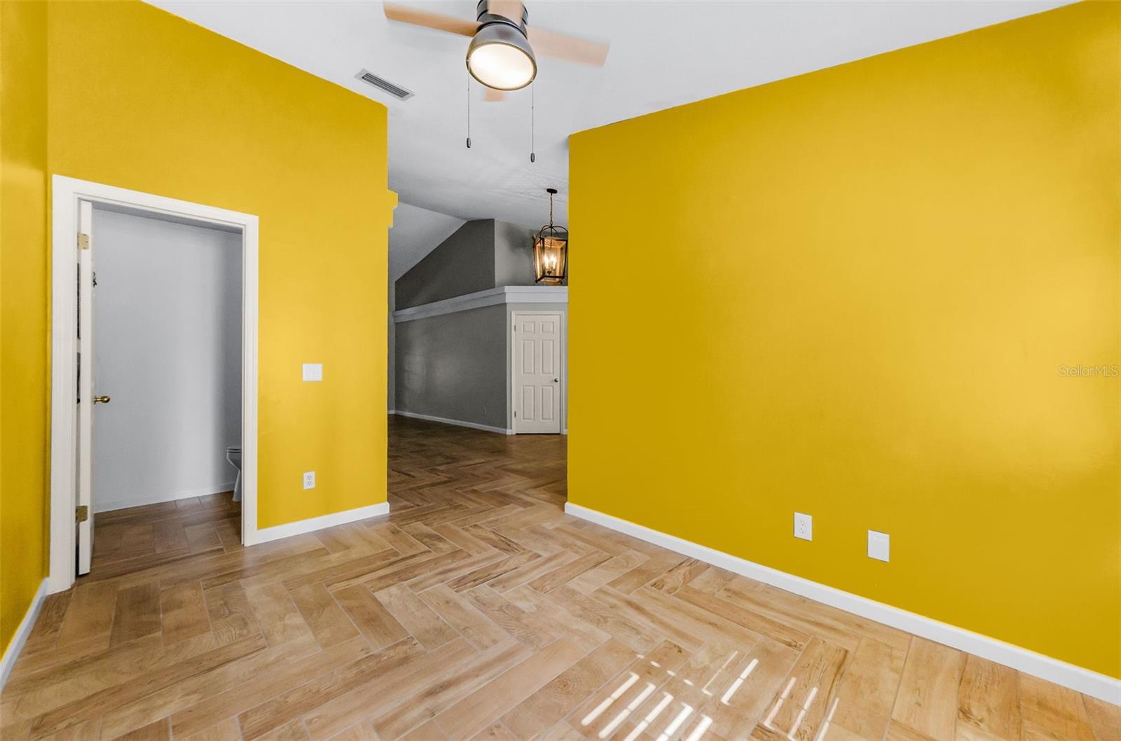 Image 34 of 82 For 3569 Ermine Path