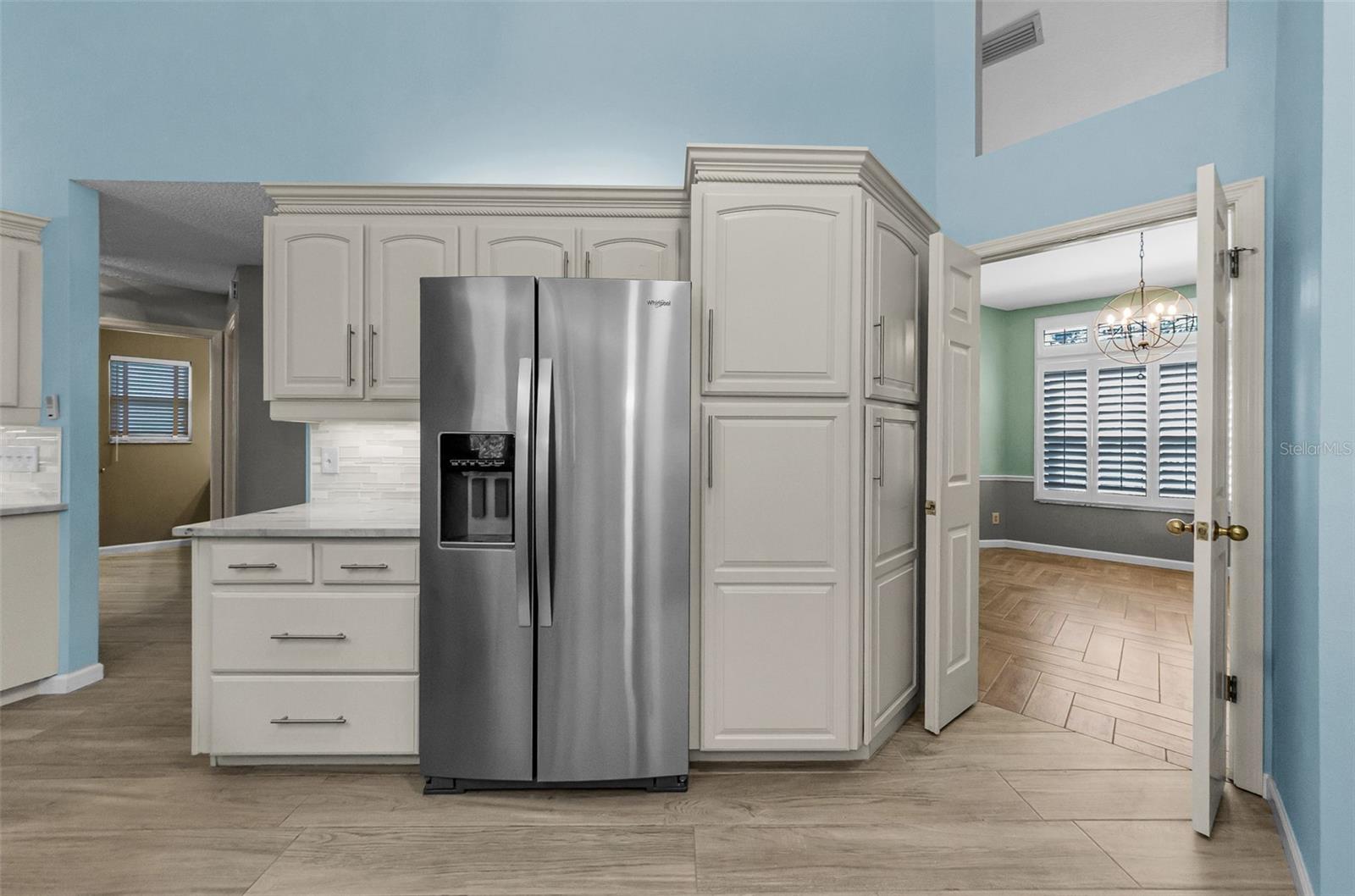 Image 40 of 82 For 3569 Ermine Path