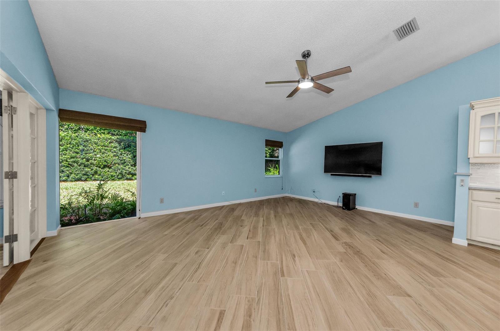 Image 48 of 82 For 3569 Ermine Path