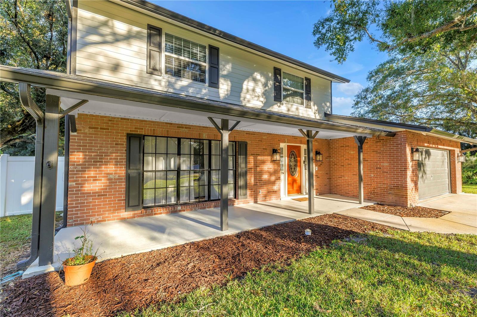 Image 2 of 47 For 18009 Lindawoods Street