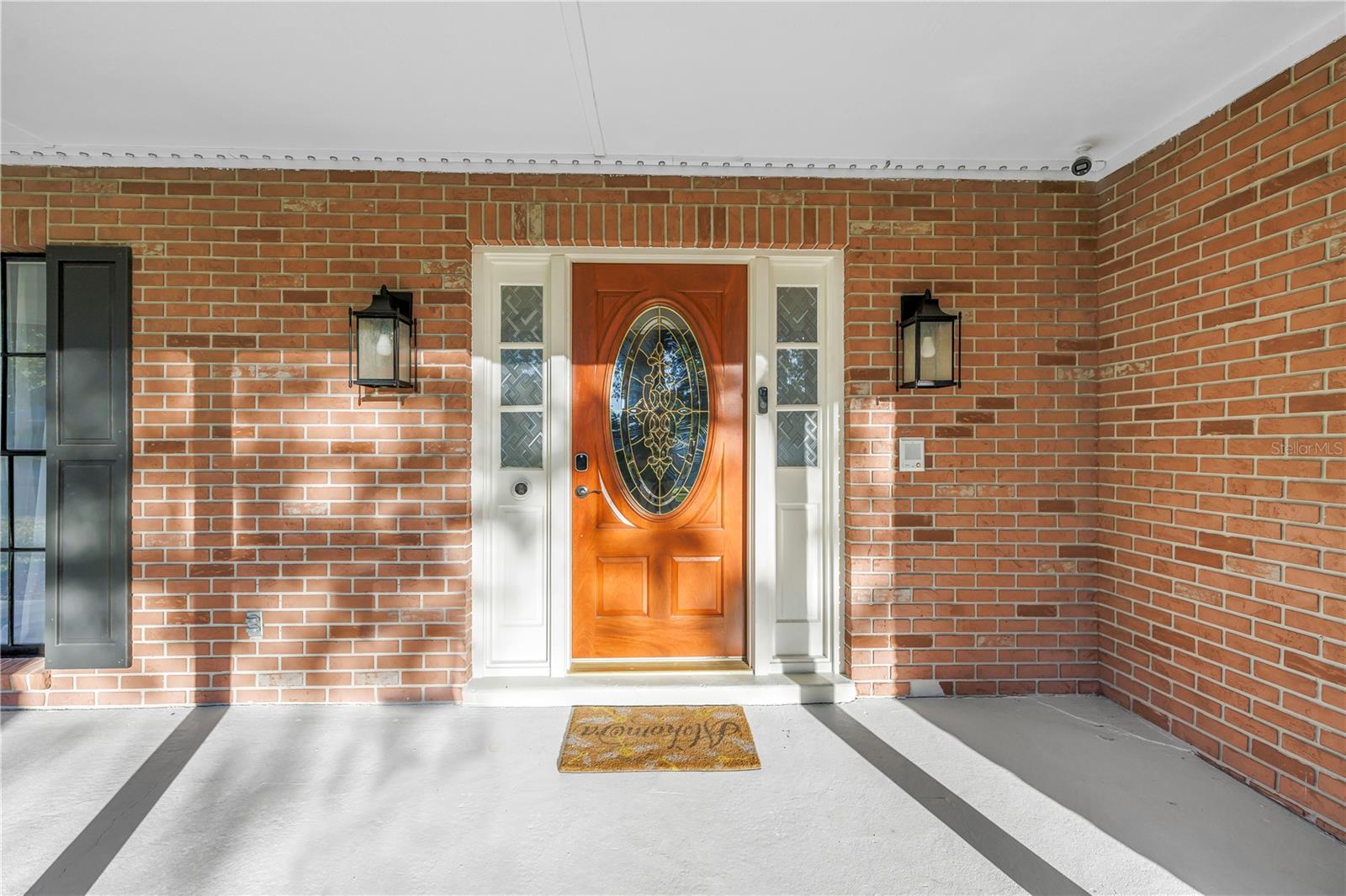 Image 6 of 47 For 18009 Lindawoods Street