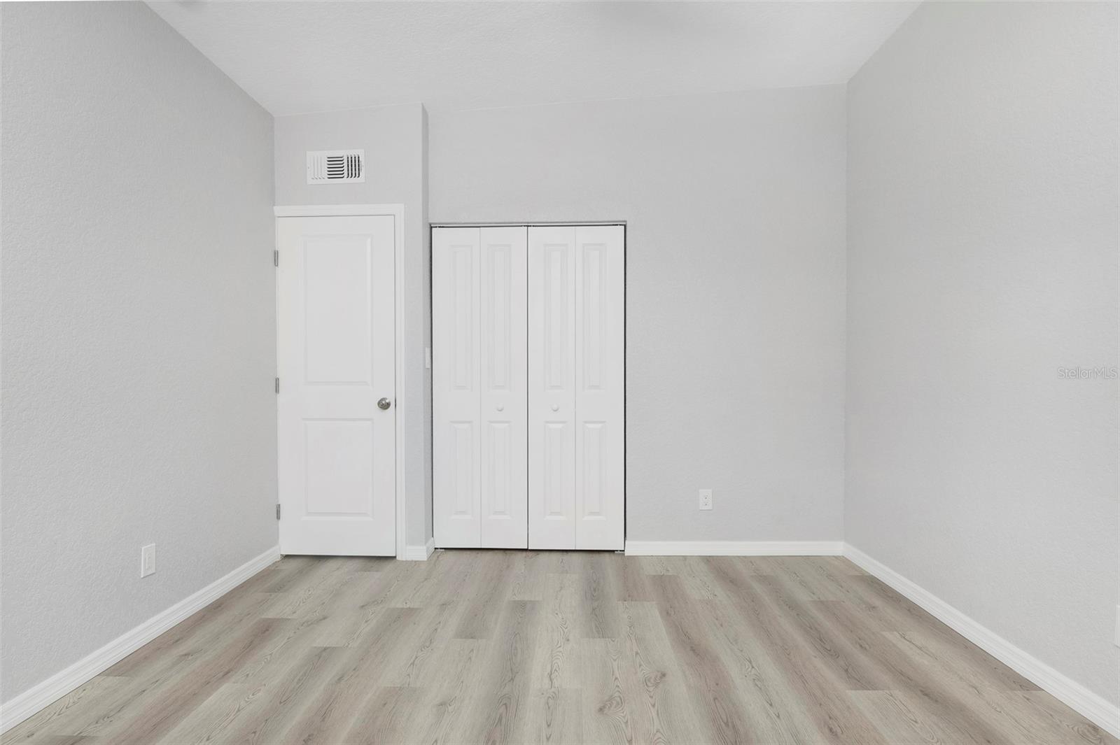 Image 15 of 23 For 304 Madeira Avenue 300