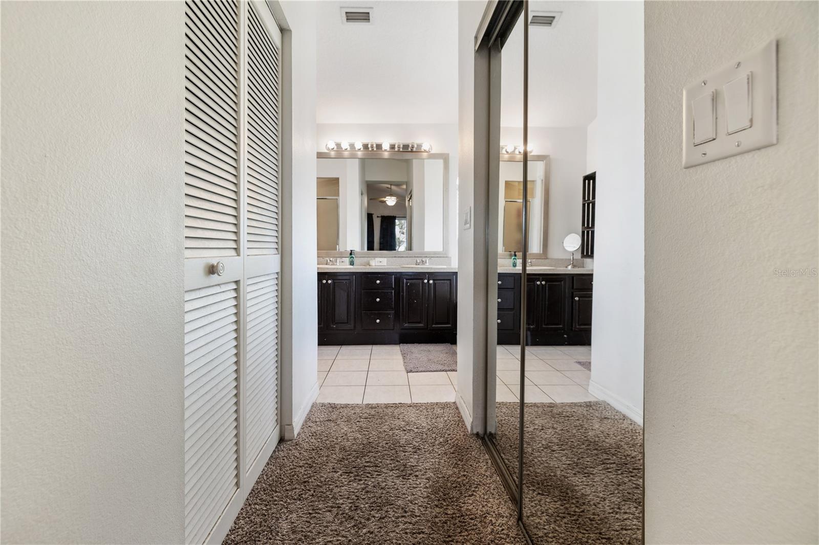 Image 23 of 36 For 4704 Canterbury Drive