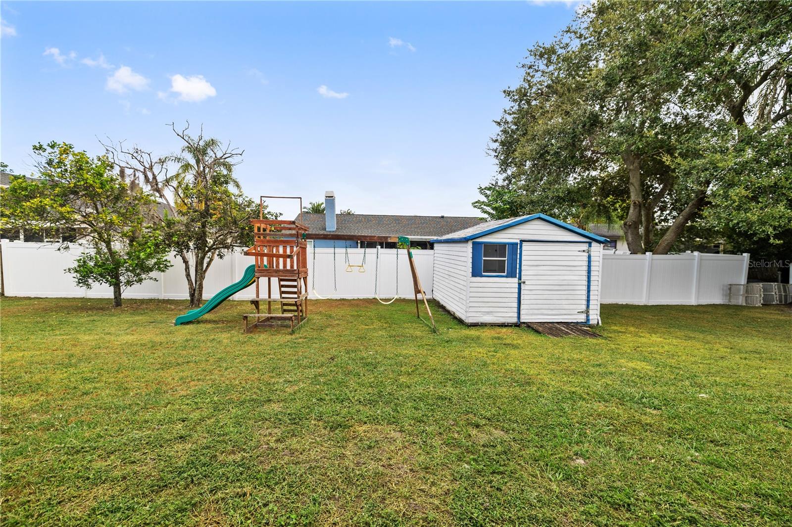 Image 32 of 36 For 4704 Canterbury Drive