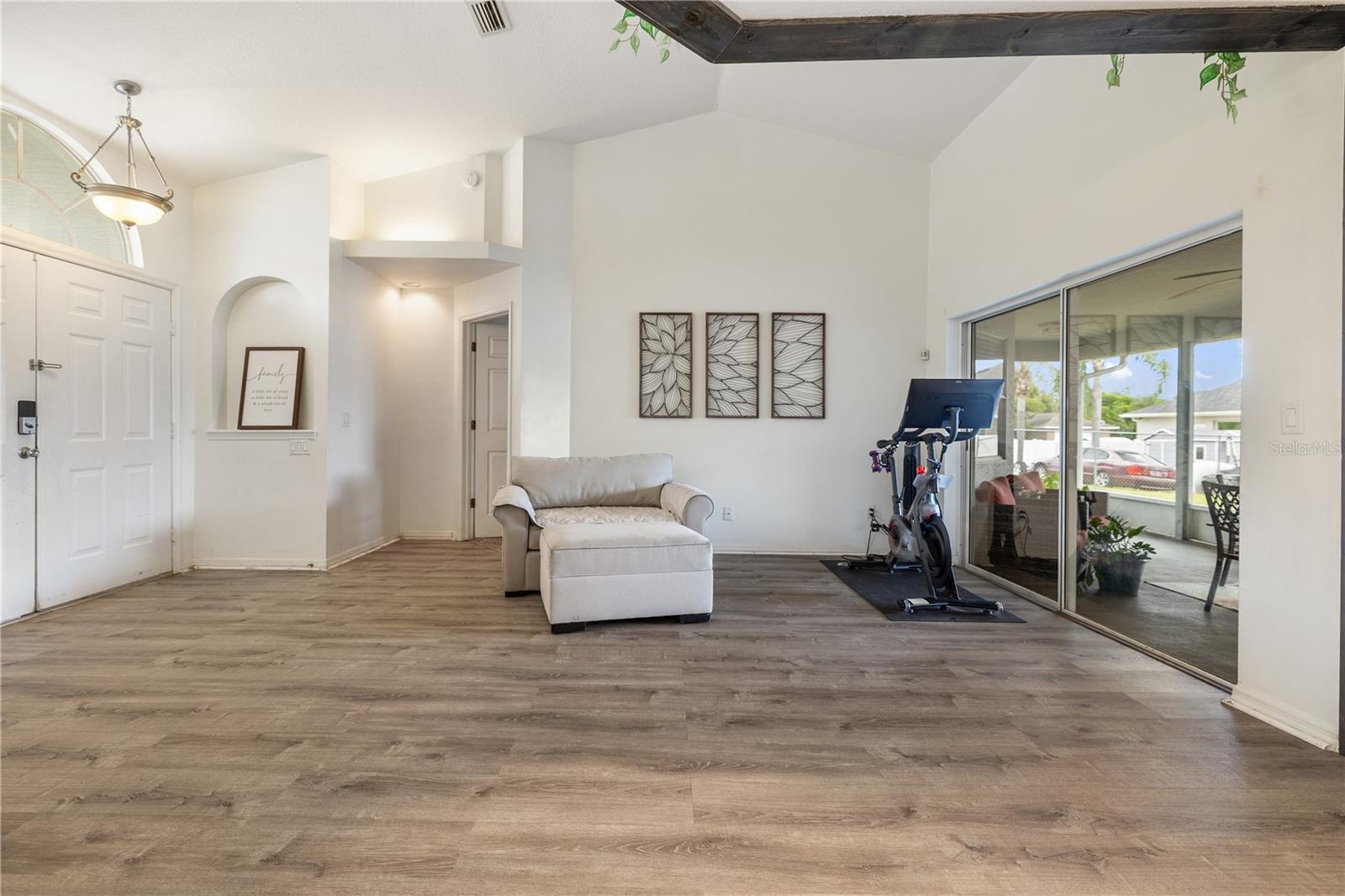 Image 7 of 36 For 4704 Canterbury Drive