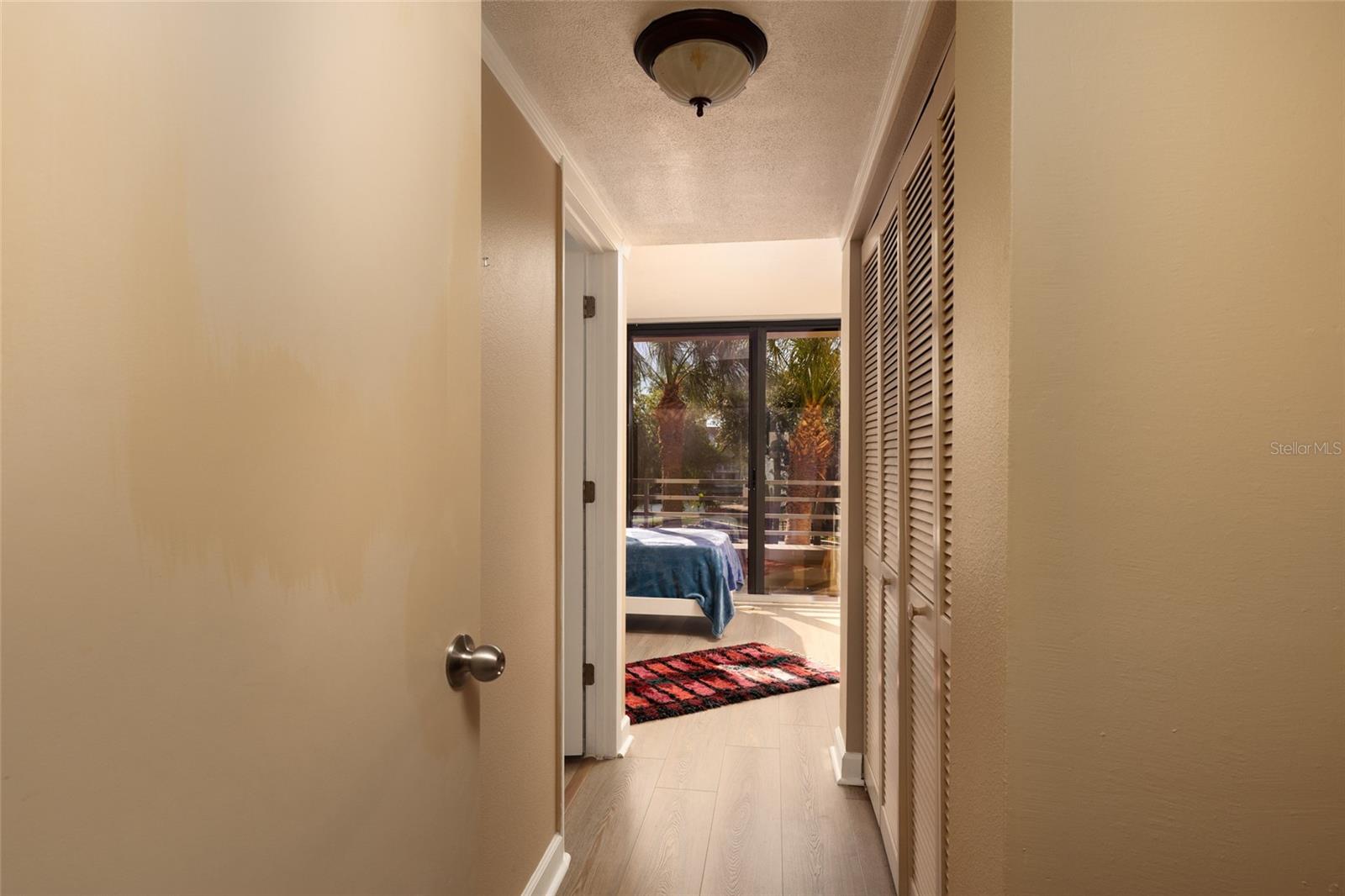 Image 27 of 100 For 2795 Kipps Colony Drive S 101-102